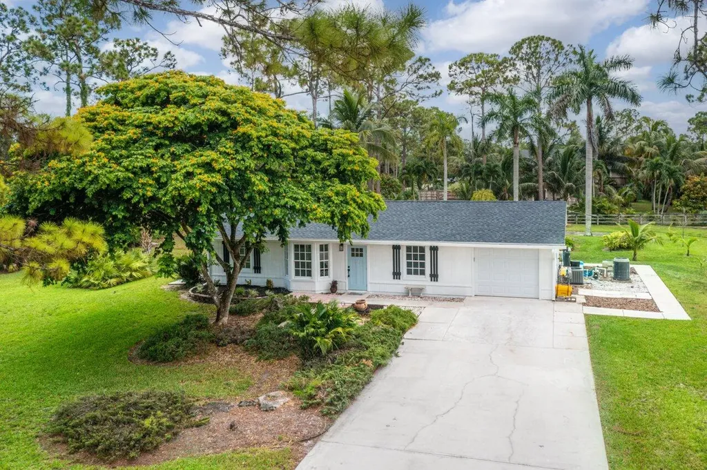 16114 E Mead Hill Drive Loxahatchee FL 33470