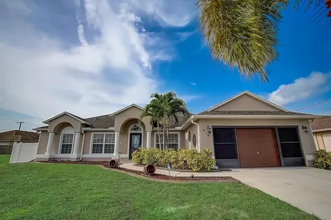 818 SW Jordin Avenue Port St Lucie FL 34953