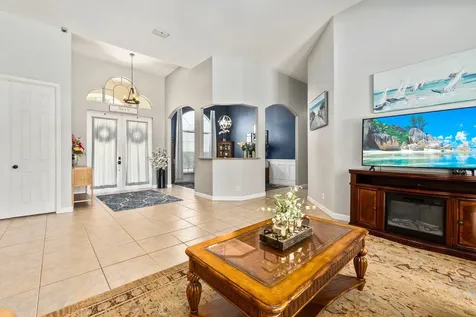 7206 Deland Avenue Fort Pierce FL 34951