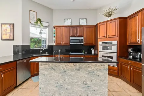 7206 Deland Avenue Fort Pierce FL 34951