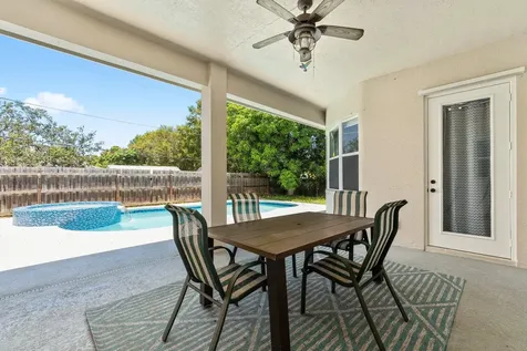 7206 Deland Avenue Fort Pierce FL 34951