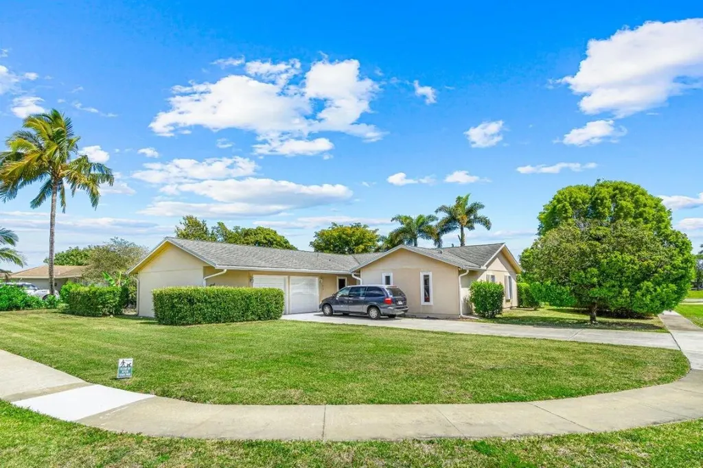 1190 Sachem Head Terrace Wellington FL 33414