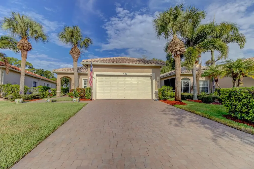 639 NW Whitfield Way Port St Lucie FL 34986