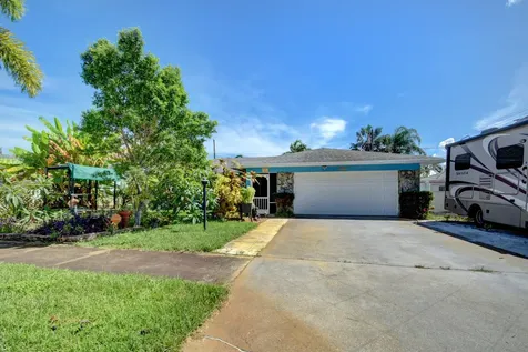 2207 Collier Avenue Lake Worth Beach FL 33461