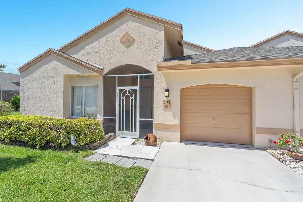 9733 Boca Gardens Circle N Boca Raton FL 33496