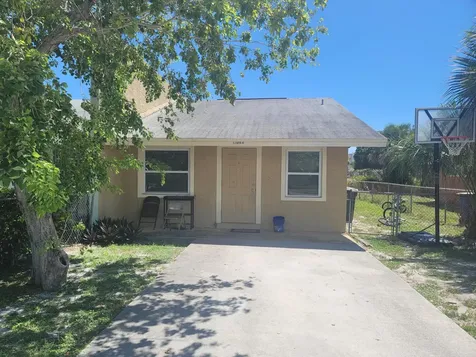 1304 N 12th Street Fort Pierce FL 34950