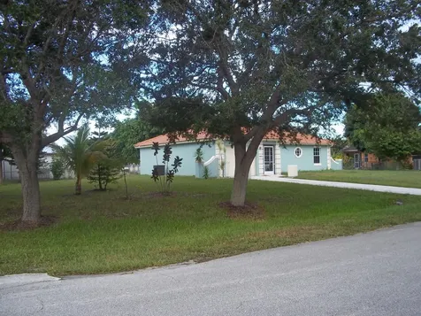 265 SW Dalton Circle Port St Lucie FL 34953