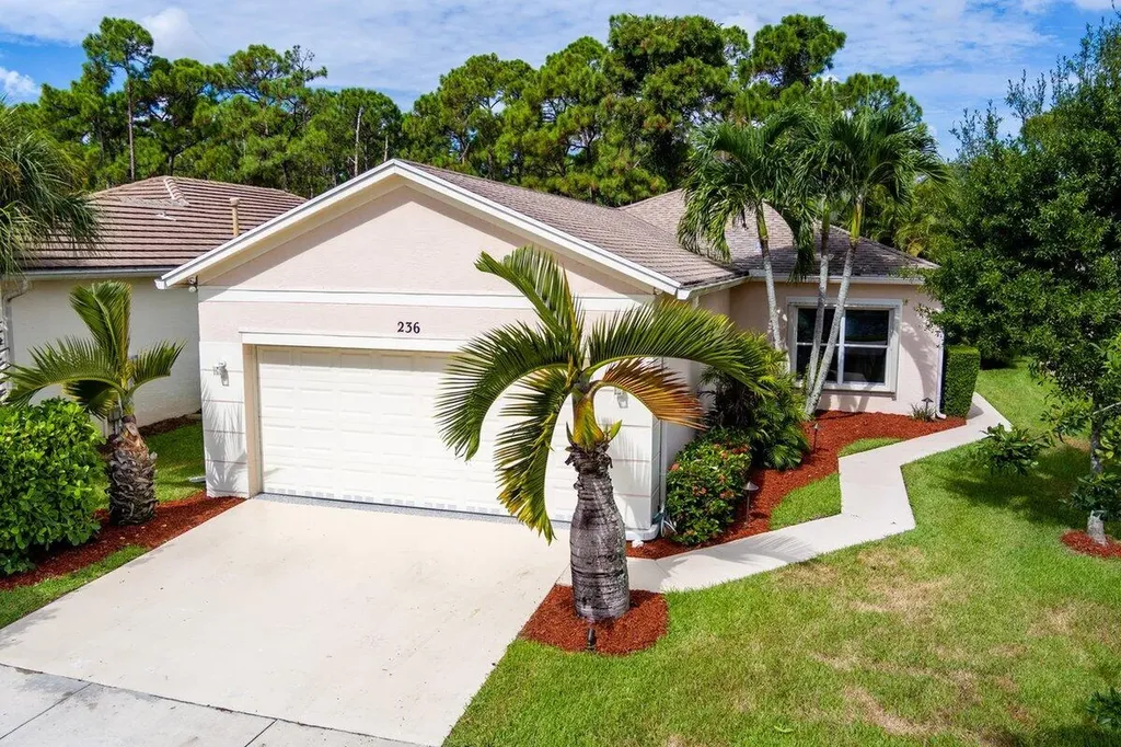 236 SW Coconut Key Way Port St Lucie FL 34986