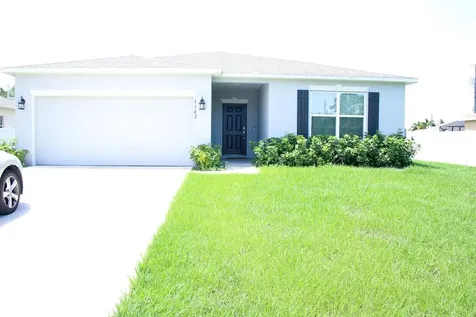 1382 SW Halford Avenue Port St Lucie FL 34953