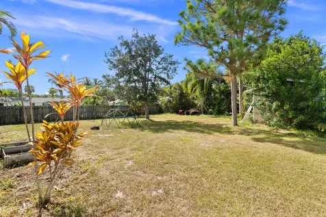 6149 SE Poinciana Lane Hobe Sound FL 33455