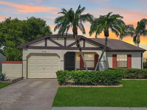 2218 SE Brekenridge Circle Port St Lucie FL 34952