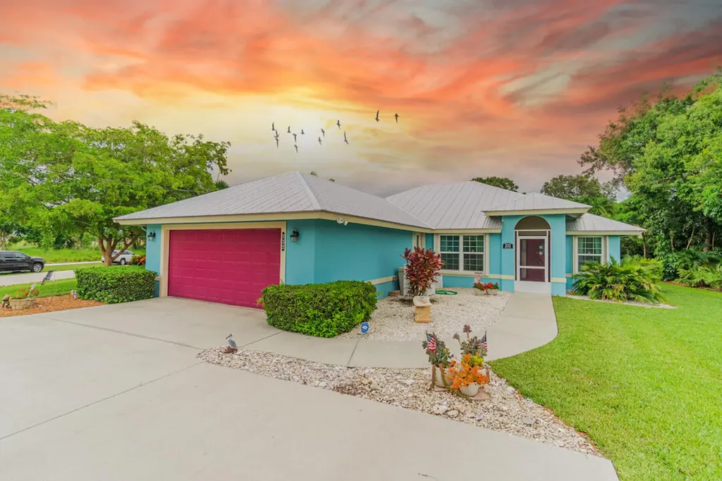 232 SW Tulip Boulevard Port St Lucie FL 34953