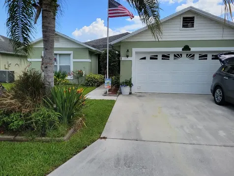 14101 Aguila Fort Pierce FL 34951