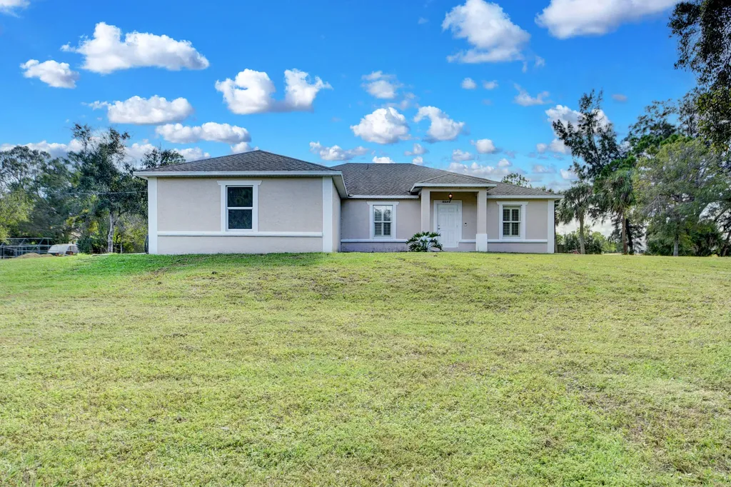 18640 49th Street N Loxahatchee FL 33470