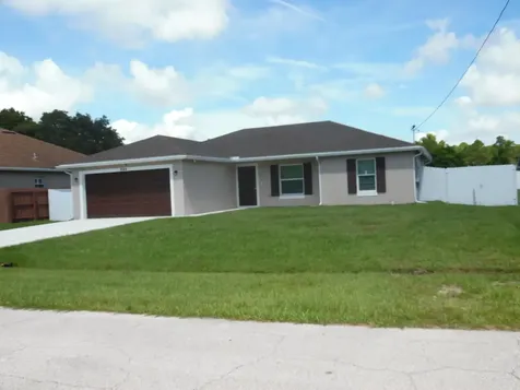 5544 NW Burgin Street Port St Lucie FL 34986