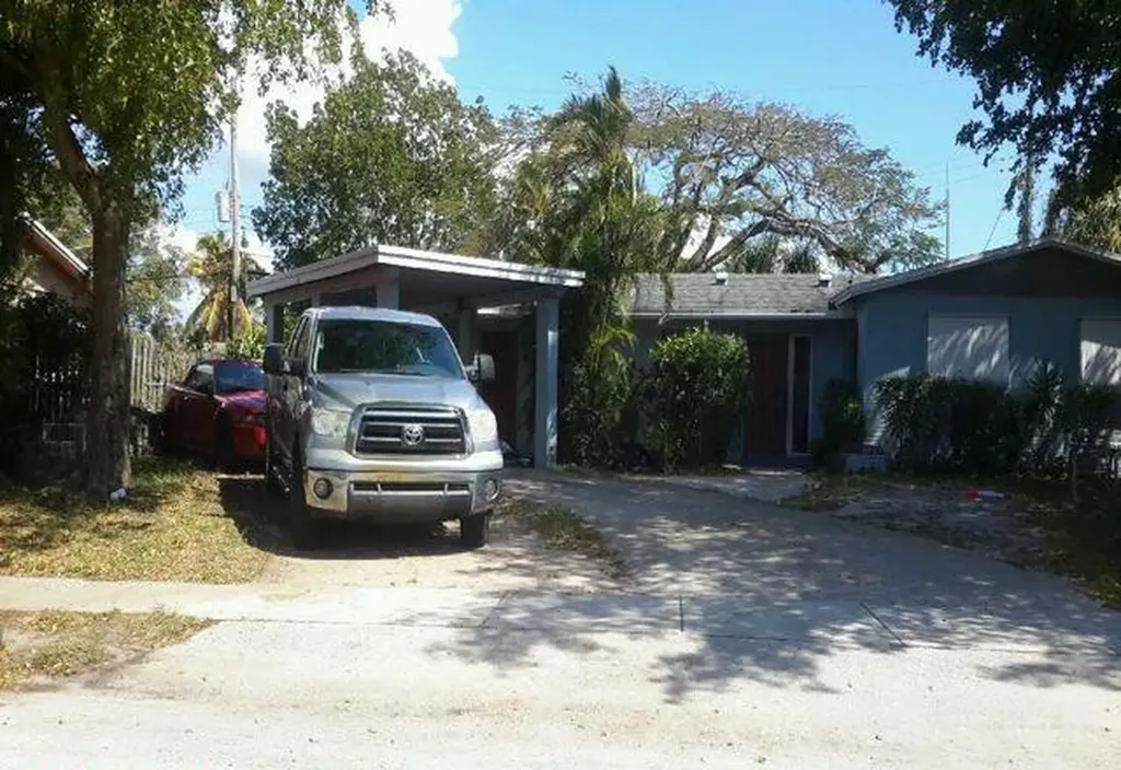 841 NE 51st Street Deerfield Beach FL 33064