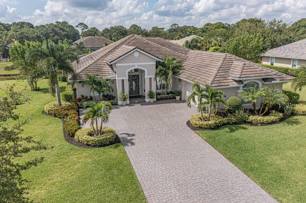 9519 Laurelwood Court Fort Pierce FL 34951