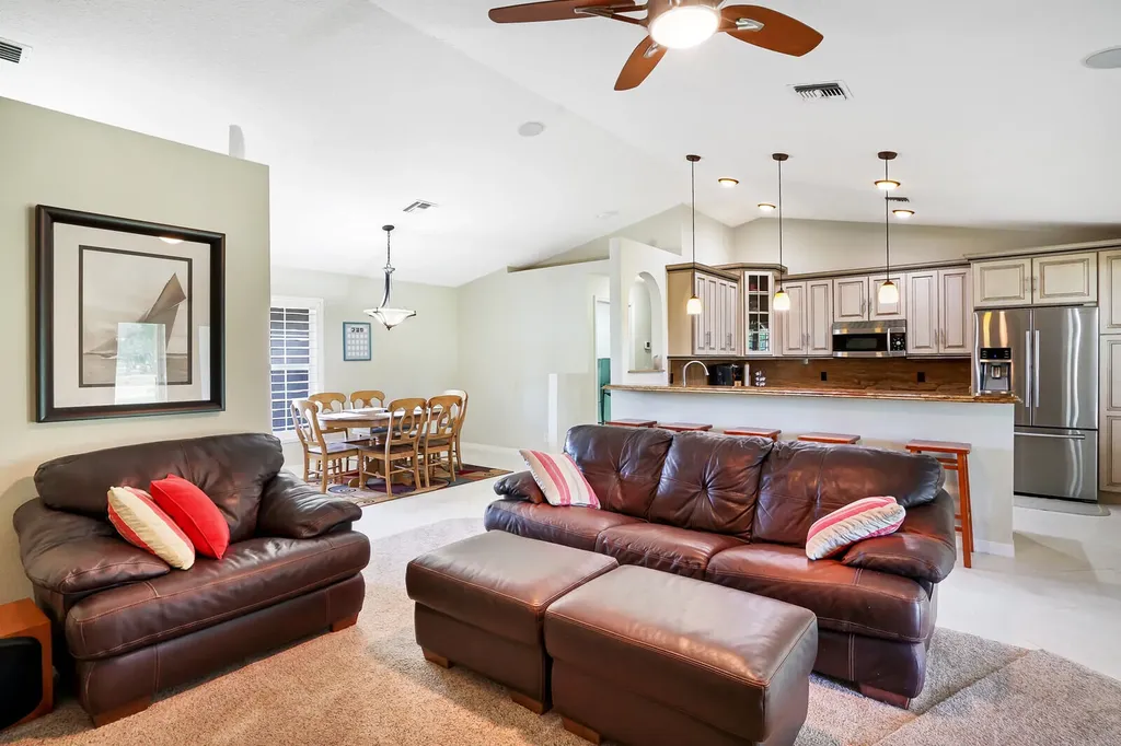 15703 97th Road N West Palm Beach FL 33412