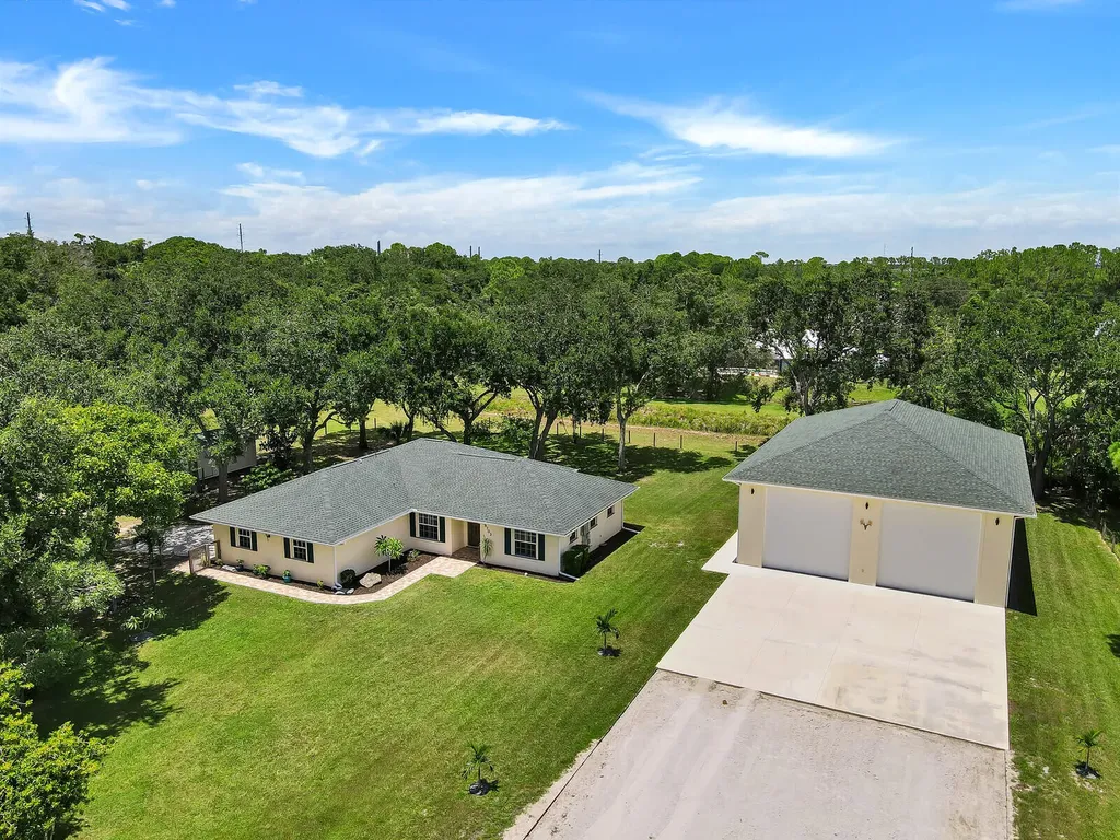 15703 97th Road N West Palm Beach FL 33412