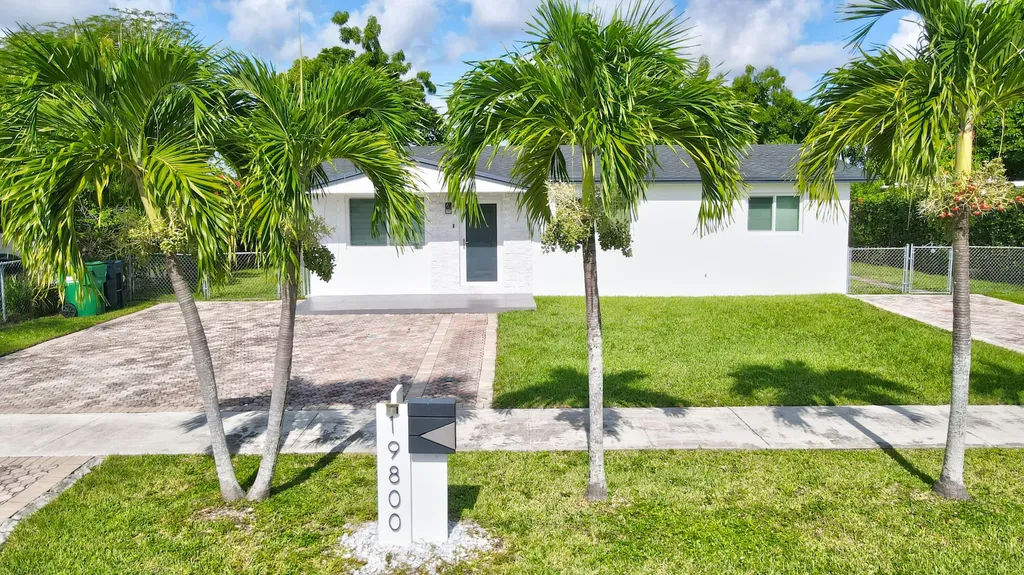 19800 SW 114th Place Miami FL 33157