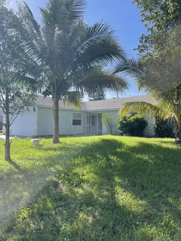 532 SW Lawler Avenue Port St Lucie FL 34953