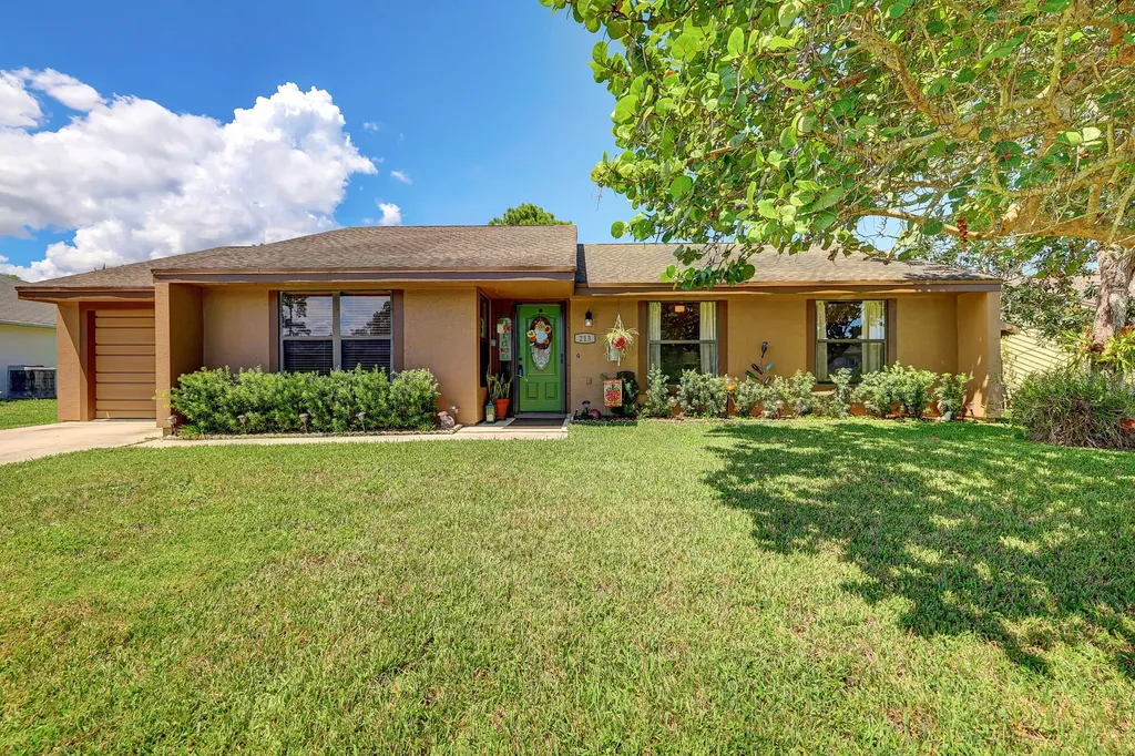 213 SW Starflower Avenue Port St Lucie FL 34984