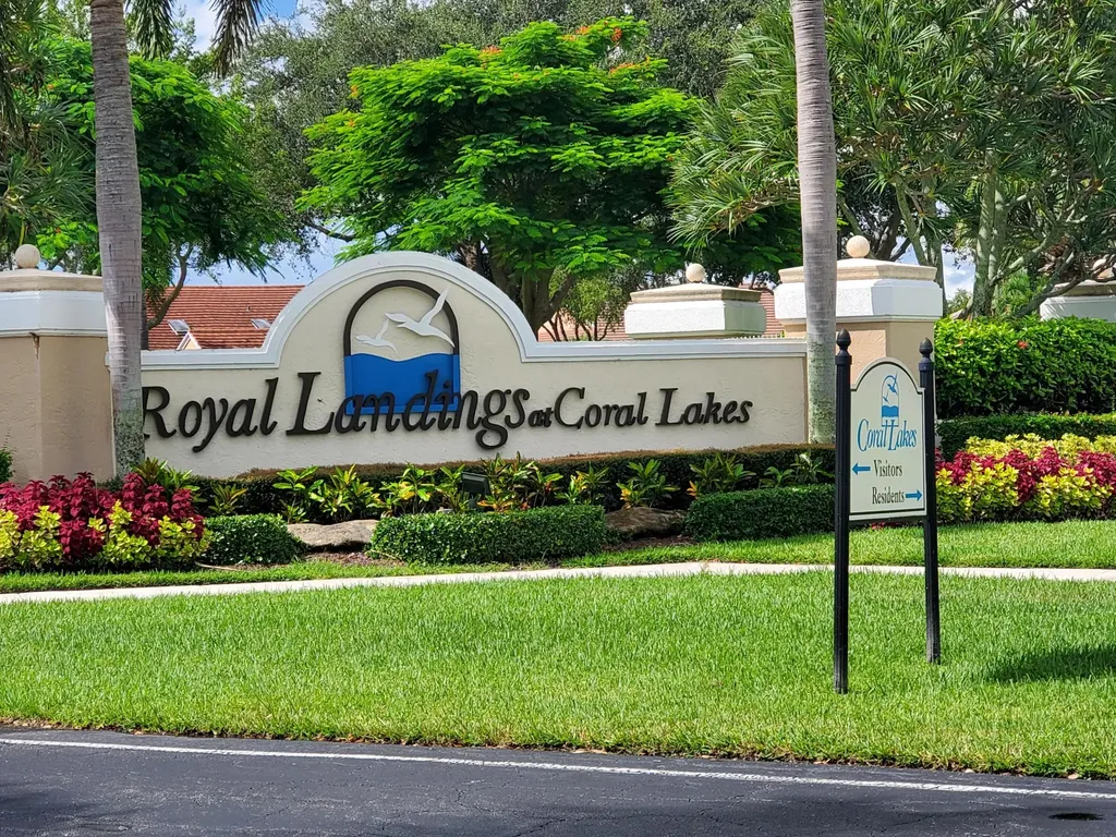 5594 Royal Lake Circle Boynton Beach FL 33437