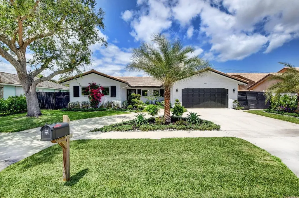1041 SW 17th Street Boca Raton FL 33486