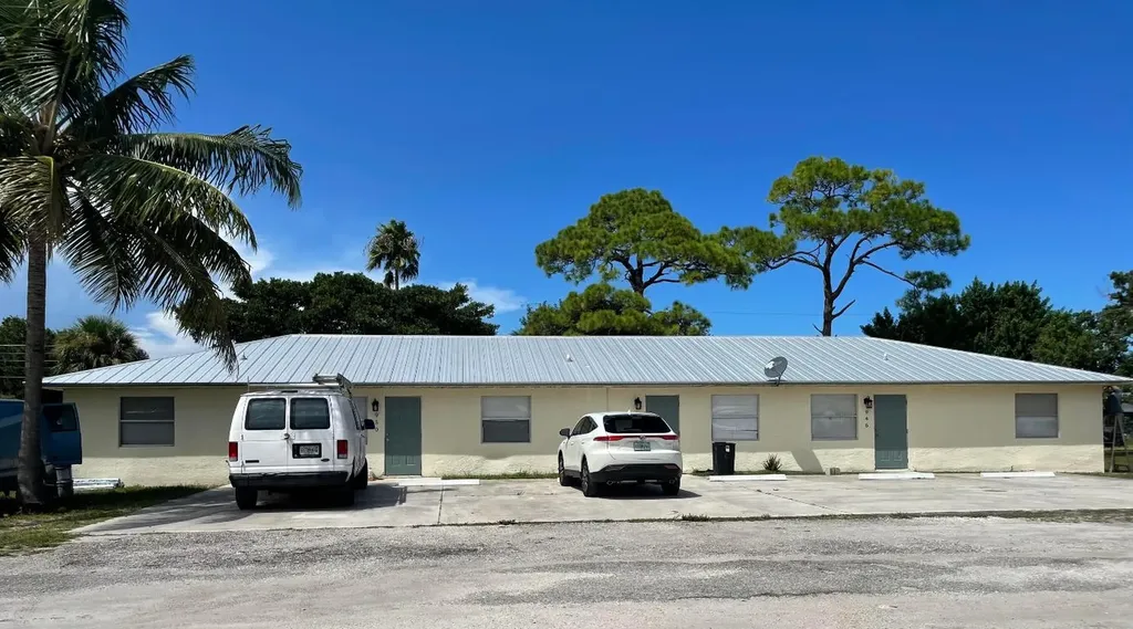 946 Fra Mar Place Fort Pierce FL 34982