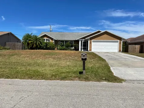 3973 SW Jarmer Road Port St Lucie FL 34953