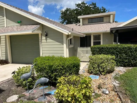 1561 SE Lynshire Court Port St Lucie FL 34952
