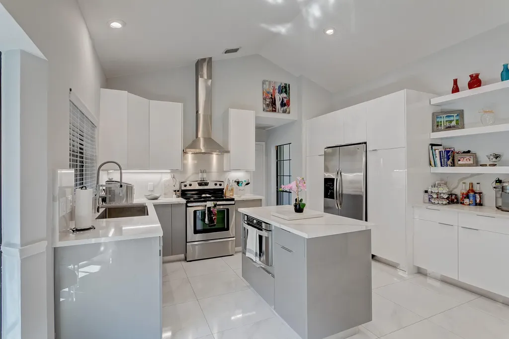 156 Coventry Place Palm Beach Gardens FL 33418