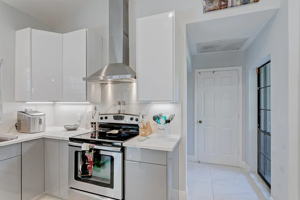 156 Coventry Place Palm Beach Gardens FL 33418