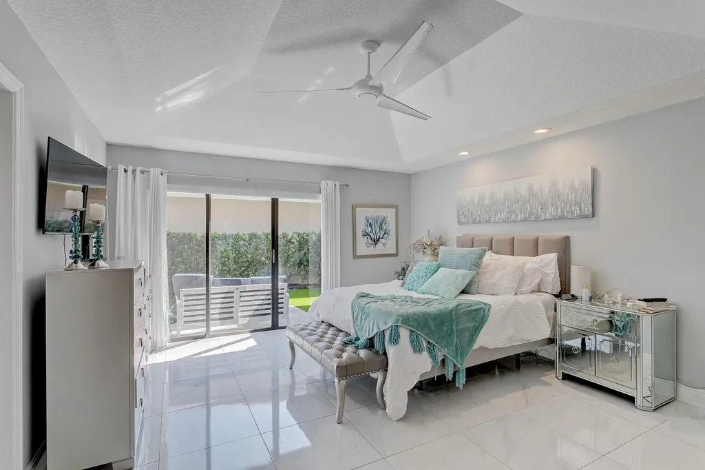 156 Coventry Place Palm Beach Gardens FL 33418