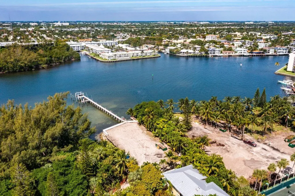 900 Lago Mar Lane Boca Raton FL 33431