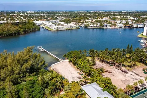 900 Lago Mar Lane Boca Raton FL 33431
