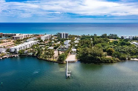 900 Lago Mar Lane Boca Raton FL 33431