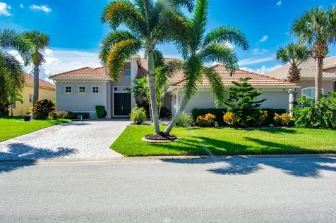 449 NW Dover Court Port St Lucie FL 34983