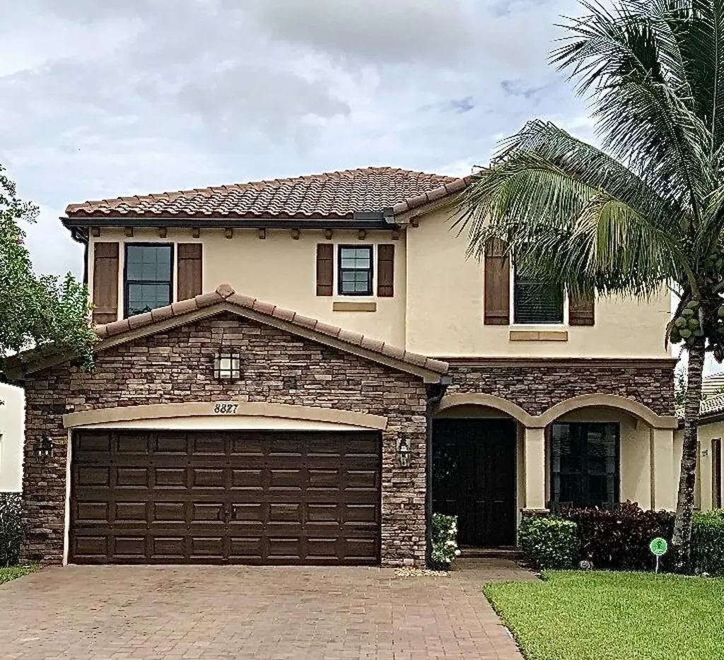 8827 Willow Cove Lane Lake Worth FL 33467