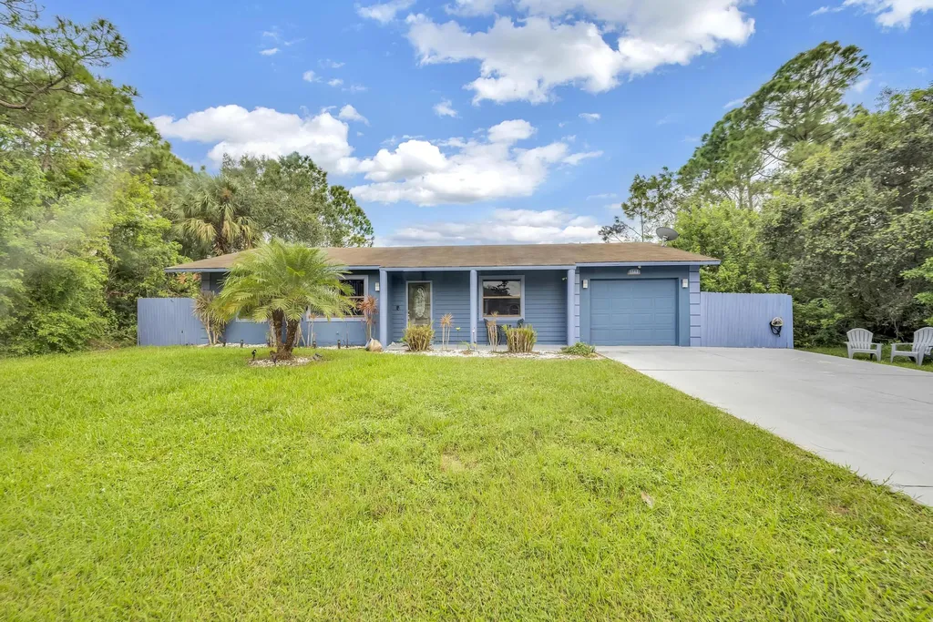 1562 SW Fortune Road Port St Lucie FL 34953