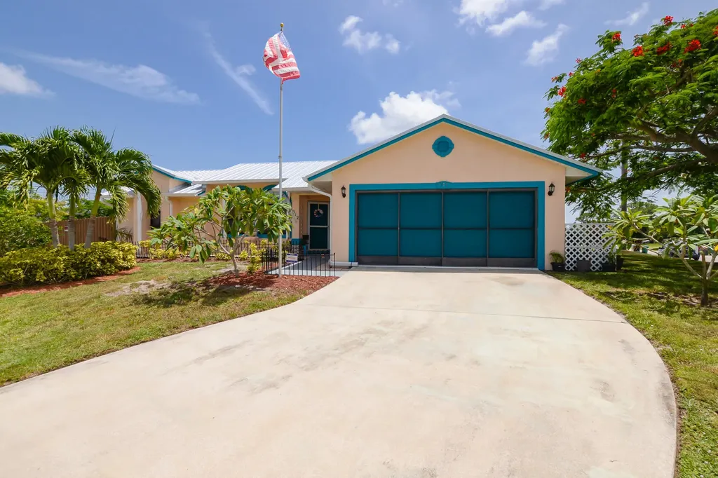312 SE Starflower Avenue Port St Lucie FL 34984