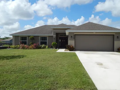 520 SW Kabot Avenue Port St Lucie FL 34953