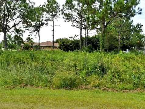 5372 NW North Lanett Circle Port St Lucie FL 34986