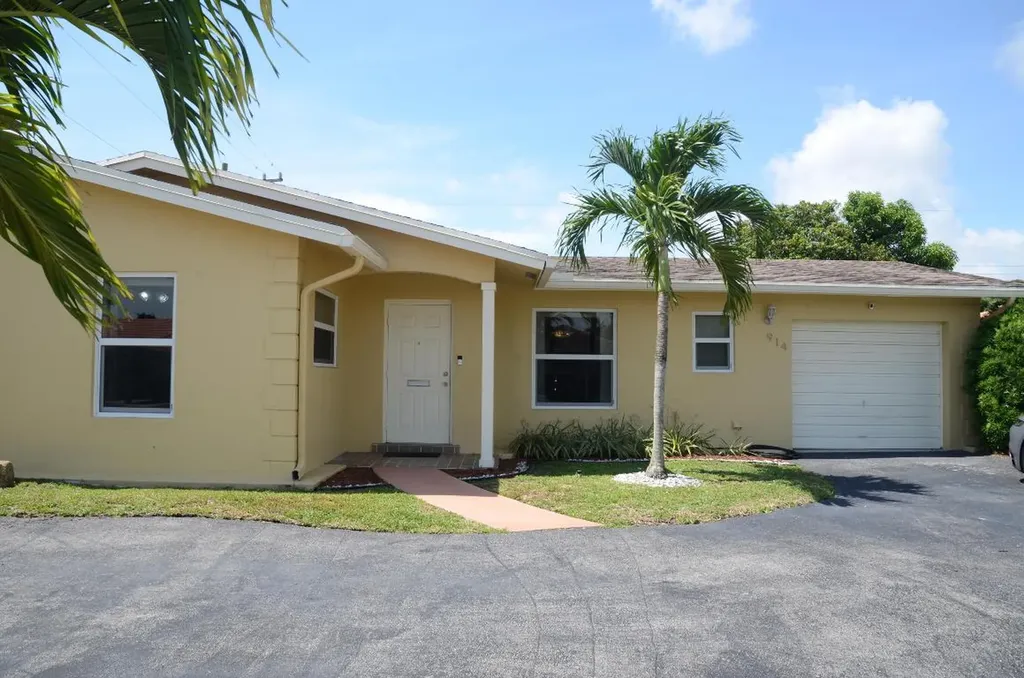 914 SW 4th Street Boca Raton FL 33486