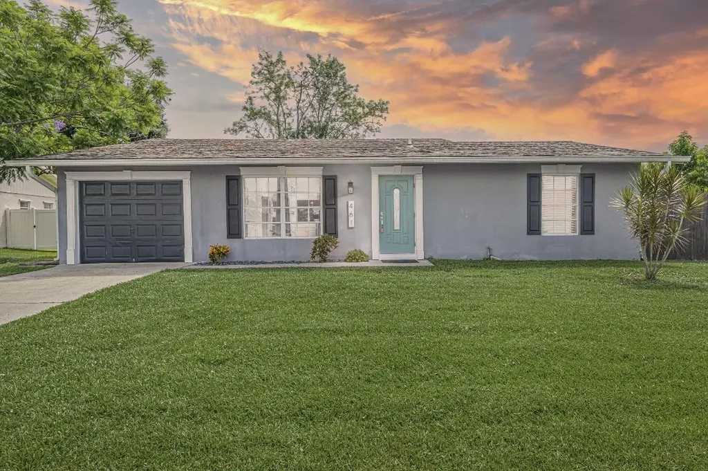 461 SE Skipper Lane Port St Lucie FL 34983