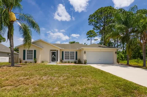 985 SW South Globe Avenue Port St Lucie FL 34953