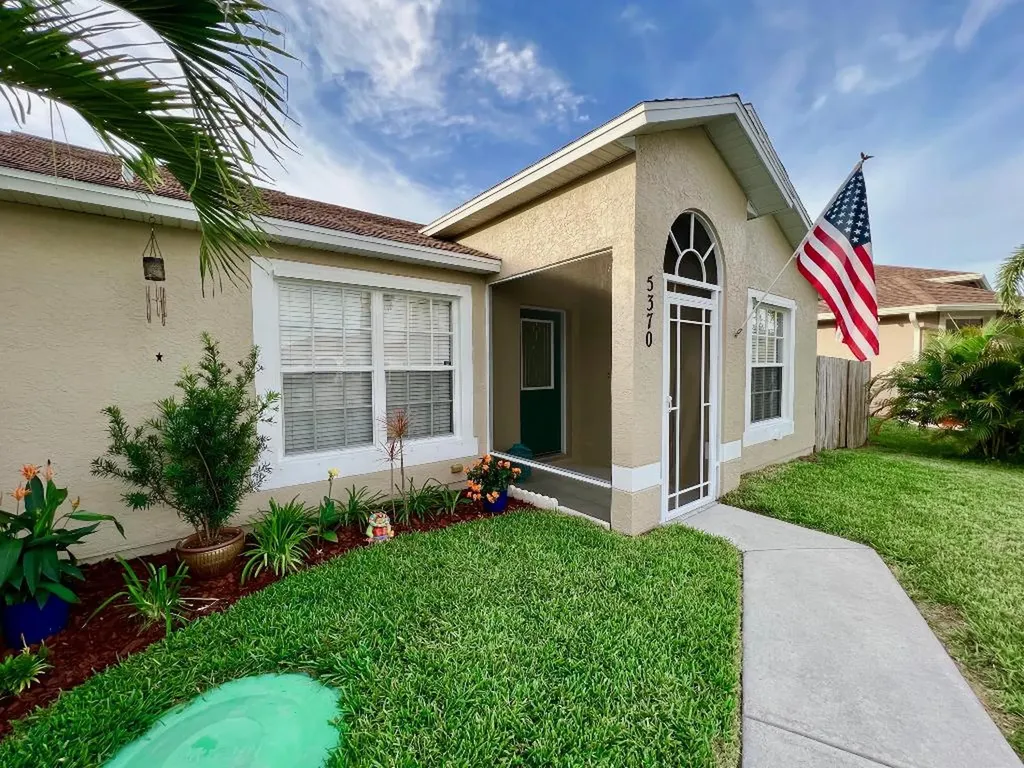 5370 NW Arrowhead Terrace Port St Lucie FL 34986