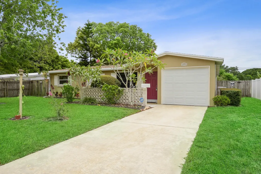 2353 1st Place SW Vero Beach FL 32962
