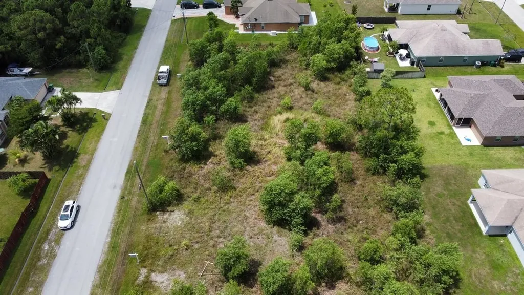 5517 NW Downs Street Port St Lucie FL 34986