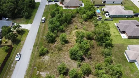5517 NW Downs Street Port St Lucie FL 34986